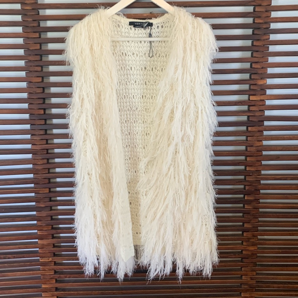 NWOT Vertigo faux fur vest